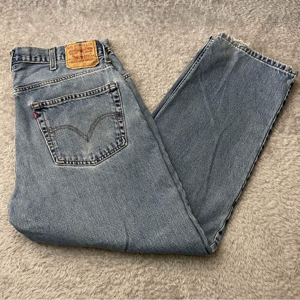 Vintage Levi's 550 Relaxed Fit Tapered Leg Jeans Light Wash 38x30